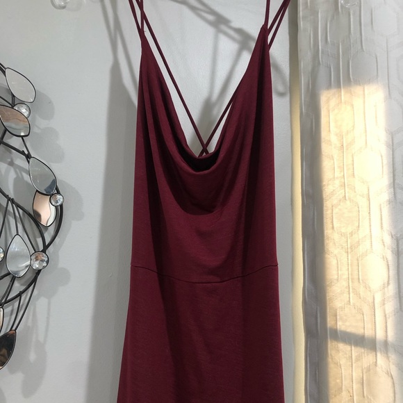 Charlotte Russe Burgundy Tulip Hem Cross back Sexy Plunge Dress - Picture 2 of 4